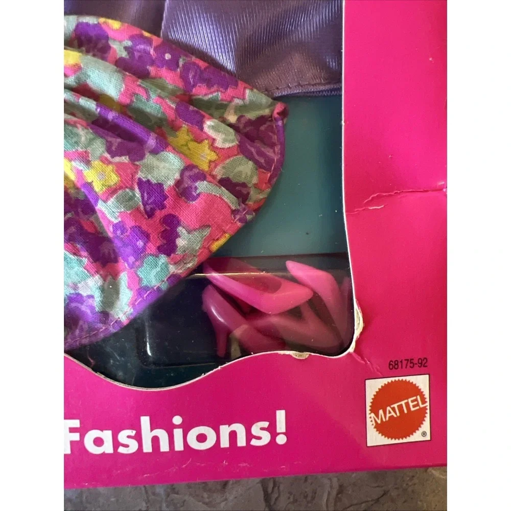 Vintage 1995 Barbie Fashions Gift Pack 3 Outfits‎ Mattel